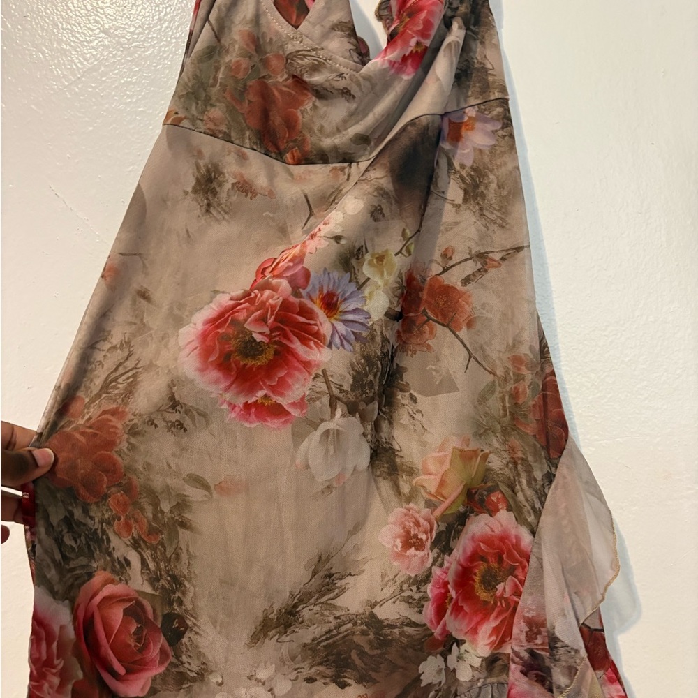 Romantic Sheer Floral Maxi Panel in Rose and Taupe - Picture 2 of 7